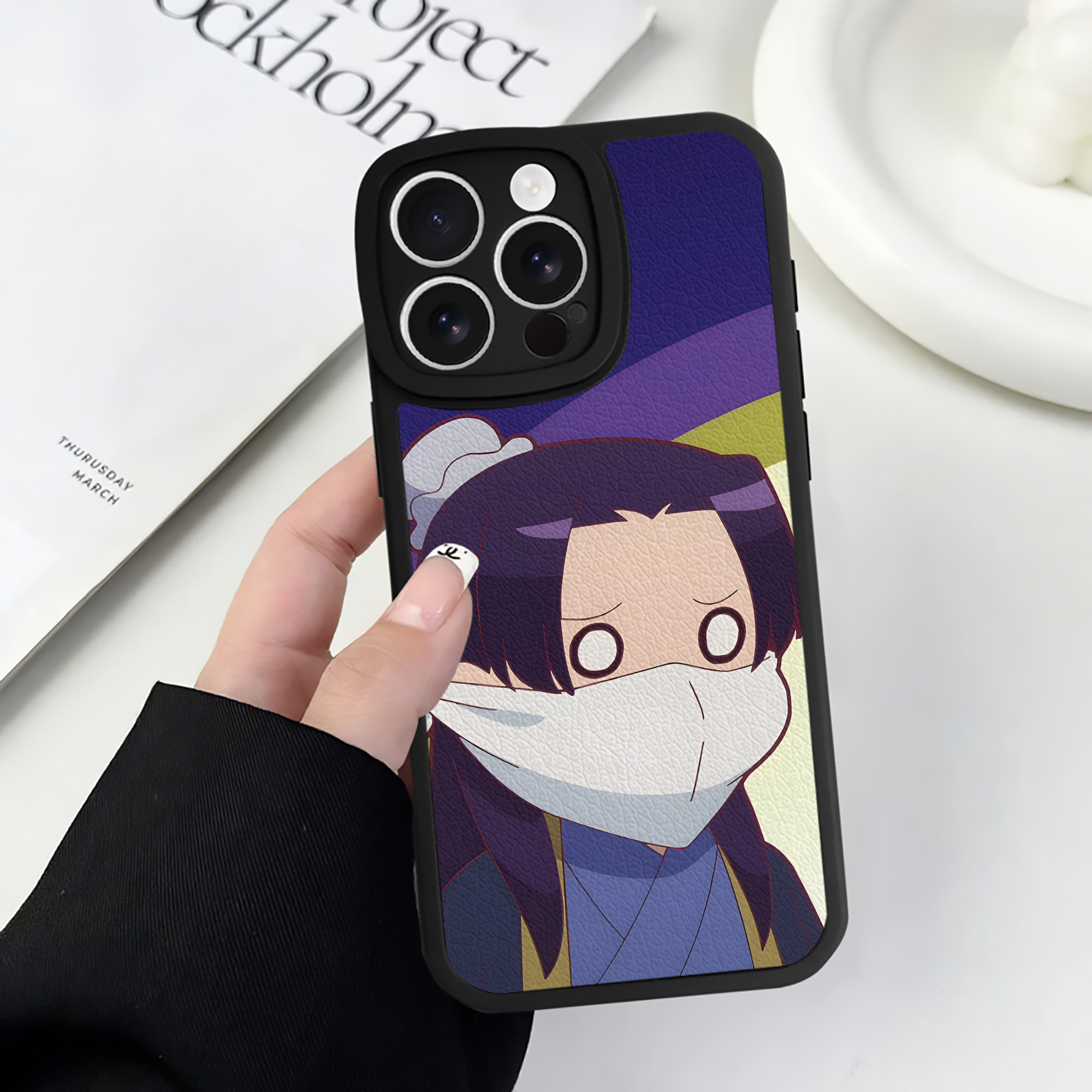 （画像用） 薬屋のひとりごと The Apothecary Diaries 【iPhone 16シリーズ対応】シリコンスマホケース（レザー調） 材質：シリコン